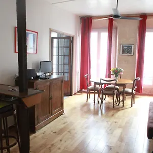 notre-dame-apartment-75005.fr-paris.fr/