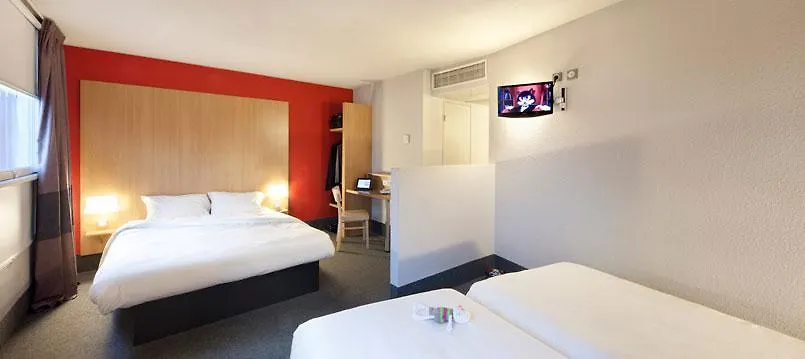 ***  B&B HOTEL Lille Centre Grand Palais France