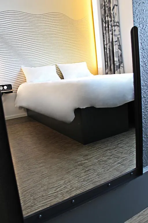 ***  B&B HOTEL Lille Centre Grand Palais France