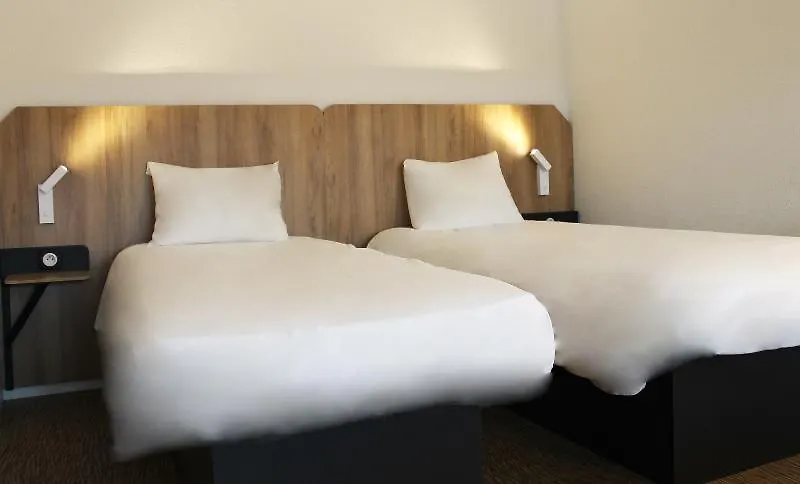 B&B HOTEL Lille Centre Grand Palais 3*,