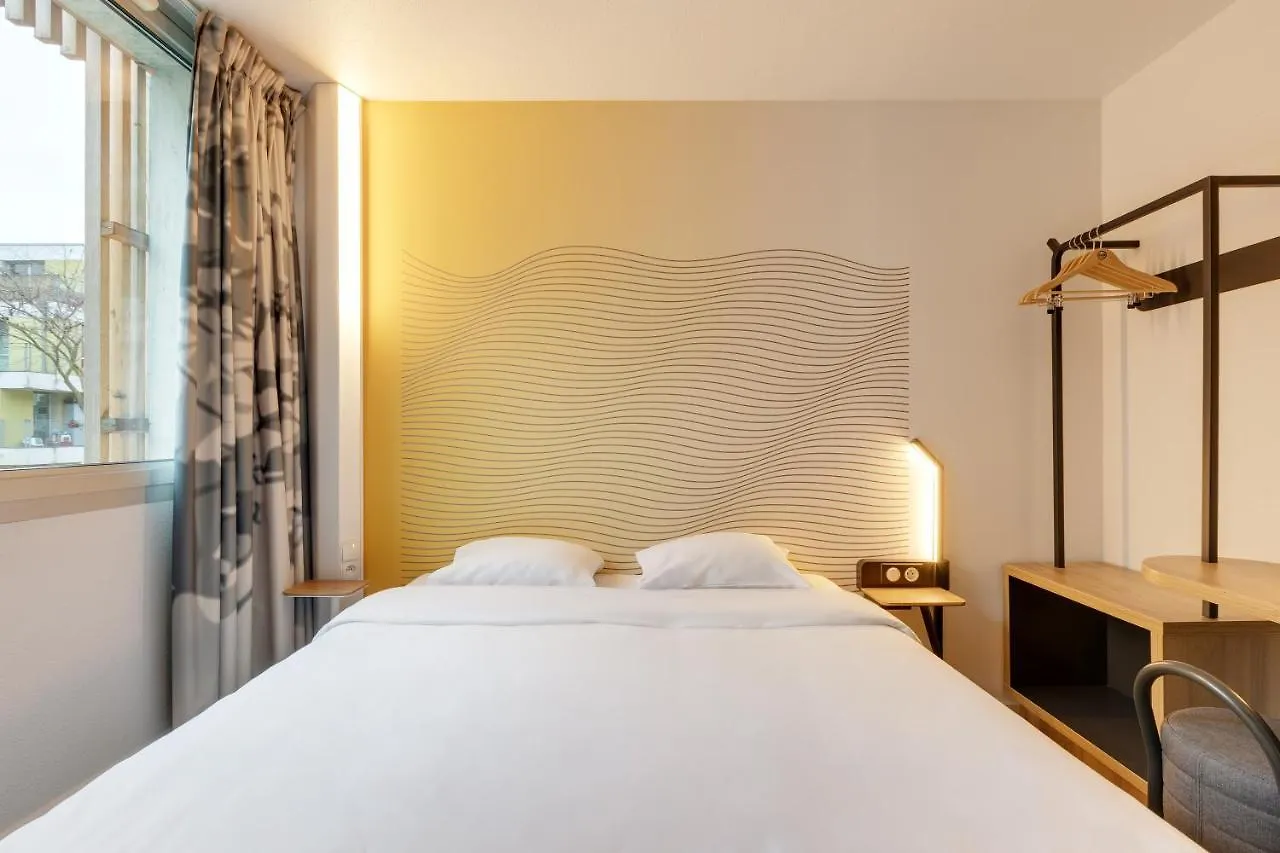 B&B HOTEL Lille Centre Grand Palais